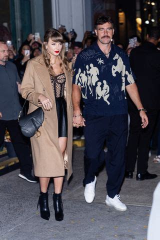 gucci ride me like a camel|Taylor Swift's Lace Gucci Corset Spices Up a Classic Camel .